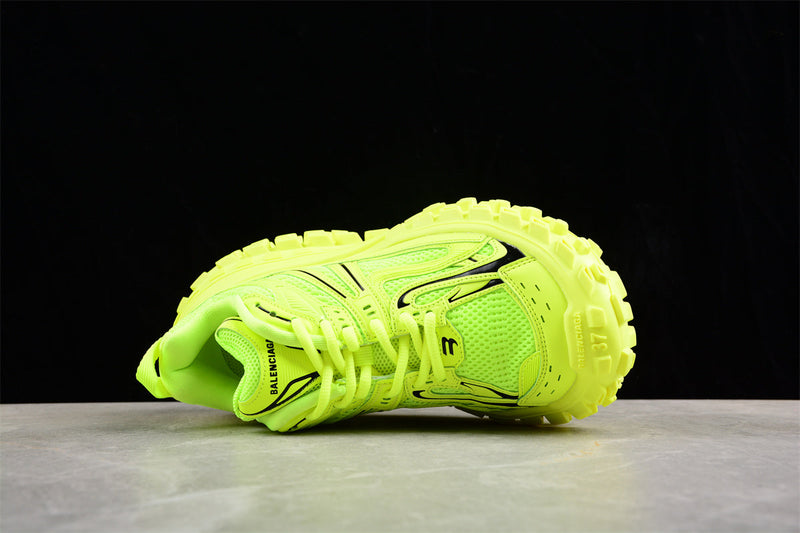 Q60 Balenciaga Defender