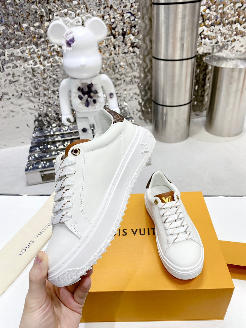 Sneaker Time Out