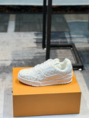 Tênis LV Trainer Dourado